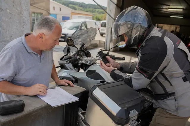 Location moto avec assurances incluses : Location de moto avec assurance complète pour partir serein