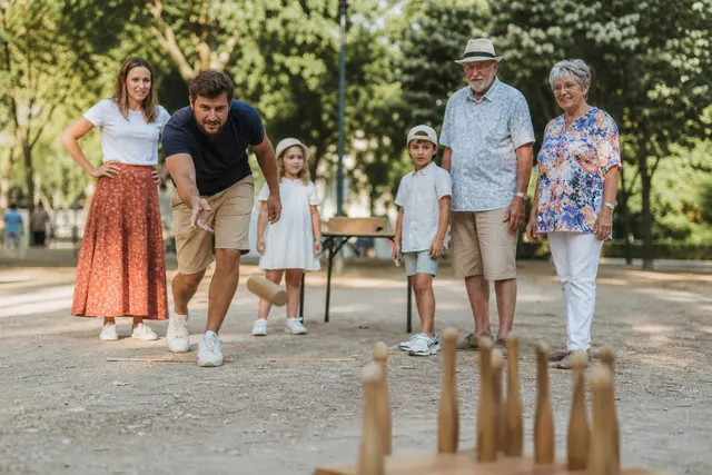 Jeu de Mölkky et jeu de société : combinez Mölkky et jeu de société pour des moments diversifiés