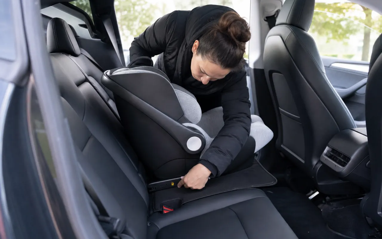 Protection siège Tesla pour la sécurité des enfants : protection de siège Tesla adaptée à la sécurité des enfants
