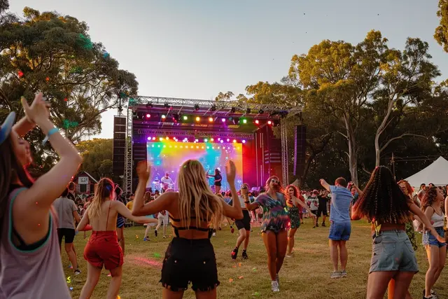 Quels sont les avantages d’assister à un concert en plein air ?